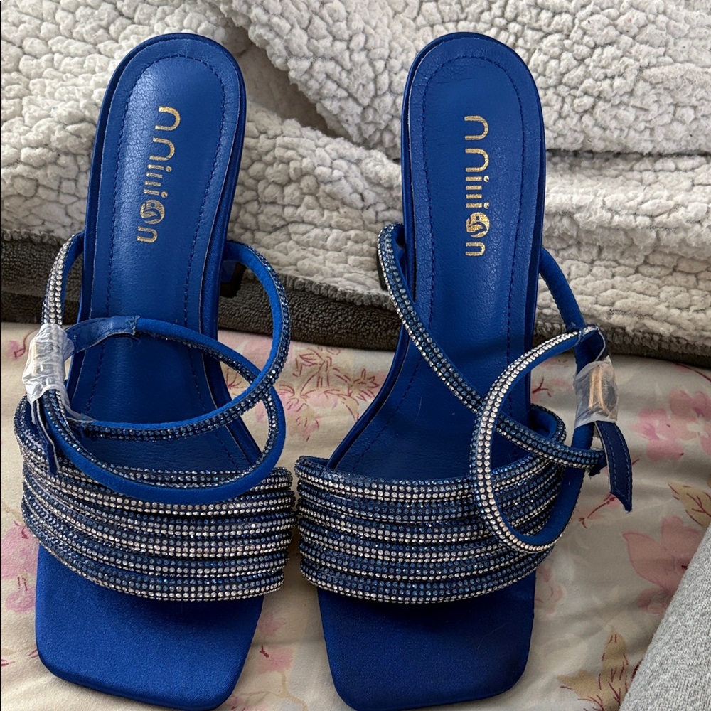 Elegant Blue Strappy Heels with Rhinestones